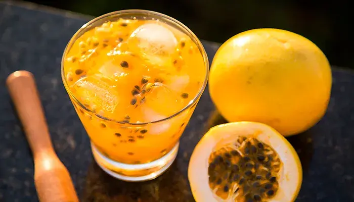 Caipirinha de Maracujá Refrescante