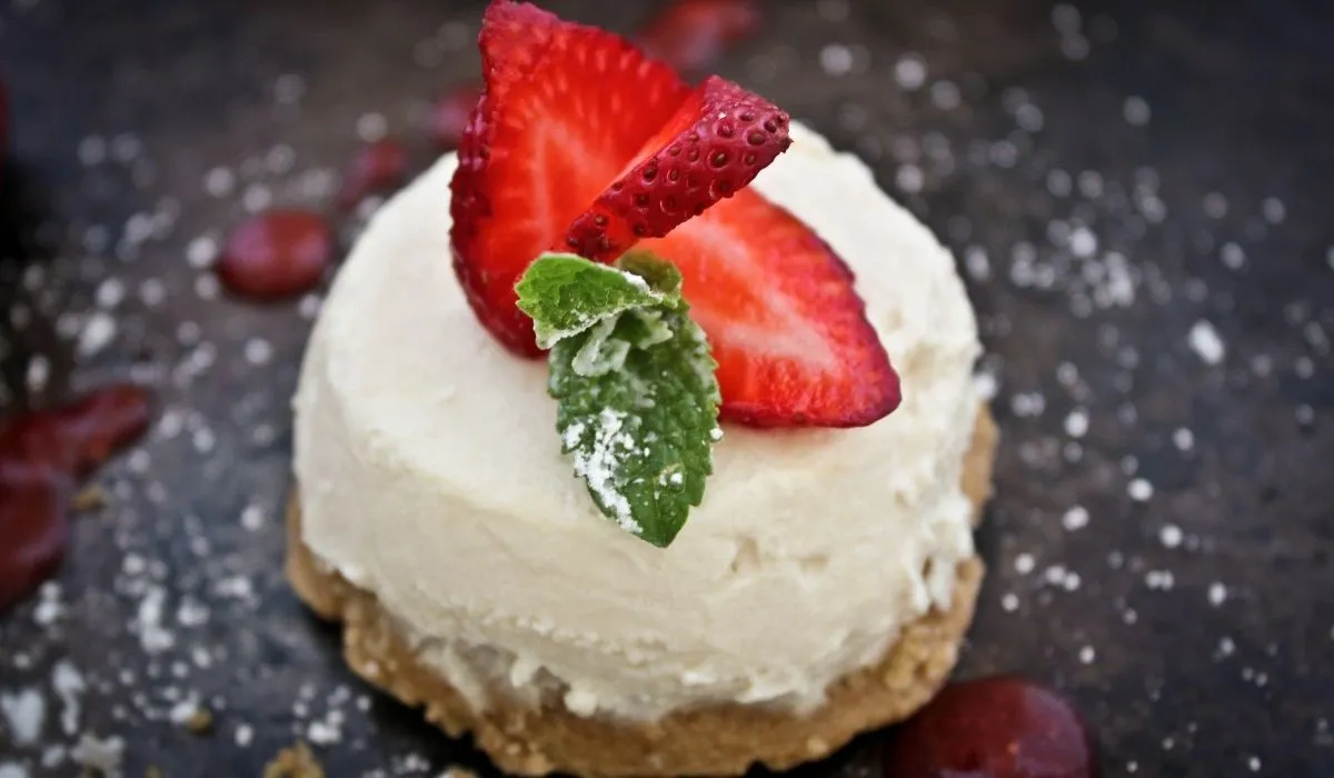 Cheesecake de morango sem forno