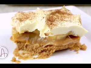 TORTA BANOFFEE (BANANA COM DOCE DE LEITE) NA TRAVESSA – SUPER FÁCIL E DELICIOSA – Isamara Amâncio