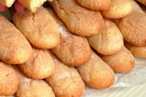 Biscoitos Rápidos da Madrinha Eunice: Uma Receita com Sabor de Carinho e Lembranças