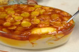 Deliciosa Banana Caramelizada na Travessa: Uma Sobremesa Simples e Irresistível