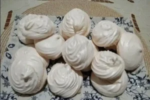 Suspiro Caseiro: O Doce Leve que Derrete na Boca