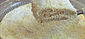 Sobremesa Gelada de Abacaxi com Coco: Uma Explosão de Sabores Refrescantes (Sem Fogo!)