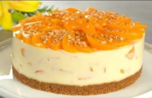 Torta Gelada de Pêssego com Leite Condensado