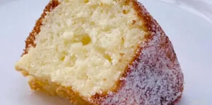 Sempre me pedem essa receita! Sem farinha de trigo! É só colocar tudo no liquidificador! Fica uma fofura!