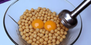 Melhor que carne! Por que eu não aprendi essa receita de grão-de-bico antes?