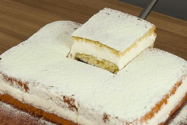 Bolo Nuvem de Leite Ninho com Coco