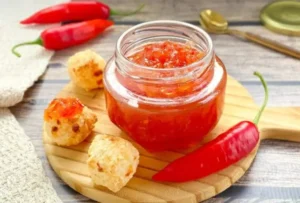 Geleia de Pimenta: Receita Caseira Fácil e Deliciosa para Servir com Queijos e Carnes