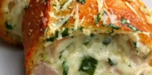 Pão de Alho Recheado com Presunto e Queijo maravilhoso para você servir no churrasquinho do sábado