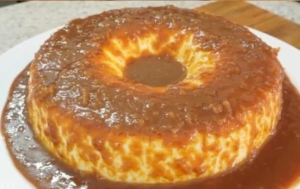 Princesa de Biritiba: Pudim de Coco com Calda de Doce de Leite