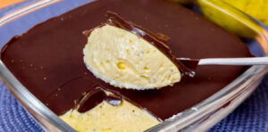 Sobremesa Rápida com 3 Ingredientes, fácil e deliciosa E sem forno e sem fogão