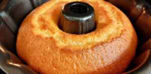 Você tem limão? Prepare o melhor bolo do mundo em 5 minutos! Derrete na boca!