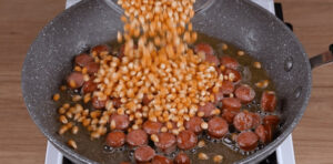 Sempre que faço pipoca assim, todo mundo me pede a receita!