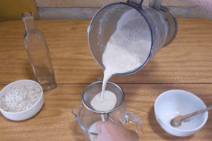 Leite de Aveia Caseiro