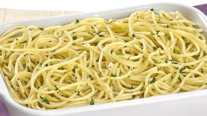 Macarrao Alho e Oleo Simples e Delicioso