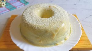 Quando faço esse Bolo de Ninho cremoso aqui em casa, até vizinho aparece! – Me informei