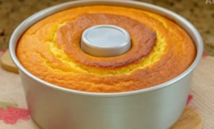 Bolo da Dona Amélia – Simples, Fofo e Com Jeito de Casa de Mãe