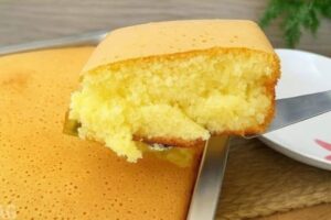 Esse Bolo Três Xícaras é tão fácil que até criança faz