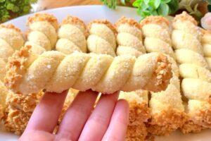 Biscoitinhos de Leite Condensado com Coco e Amendoim: Uma Delícia Que Derrete na Boca