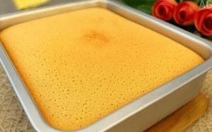 Esse Bolo Três Xícaras é tão fácil que até criança faz