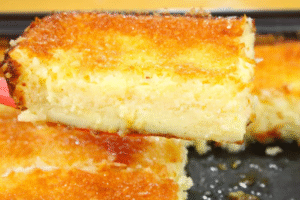 Bolo Pedacinho de Céu: Uma Mordida que Te Leva para as Nuvens!