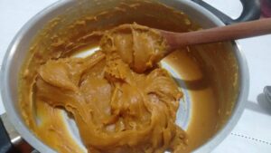 Doce de Leite Caseiro em 15 Minutos: Receita Rápida e Cremosa