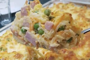 Quando faço essa receita de arroz de forno, o povo repete até raspar o fundo!