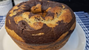 Bolo de Liquidificador Mesclado Receita Fácil e Macia