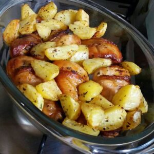 Frango Assado com Batatas e Maionese: Uma Combinação Irresistível –