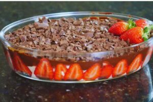 Morango do Amor na Travessa: doce, cremoso e impossível de resistir