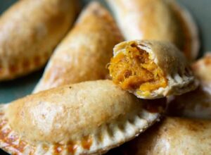 Pastel de Forno com 3 Ingredientes: Crocante, Prático e Econômico