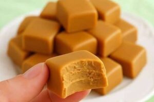 Quadradinhos de Doce de Leite tão cremosos que derretem na boca