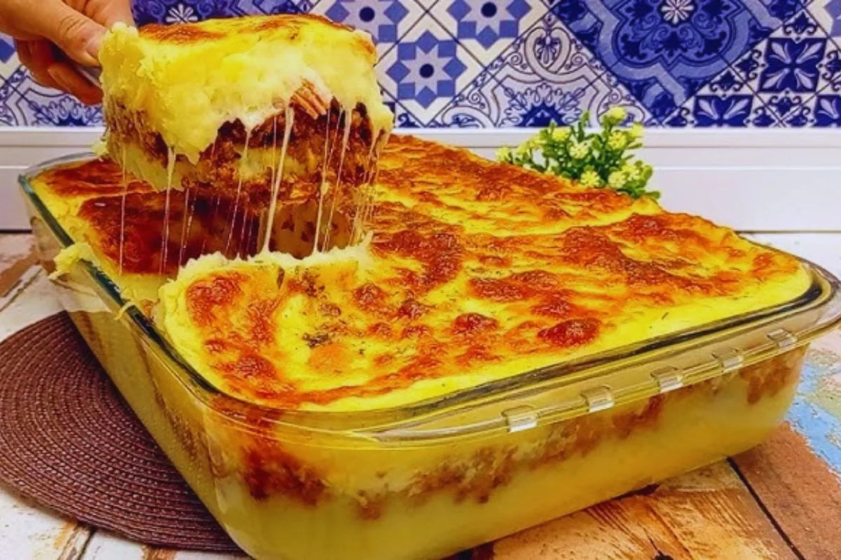 bolo de batata com carne moida.webp