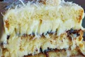 Bolo de Cocada com Ameixa