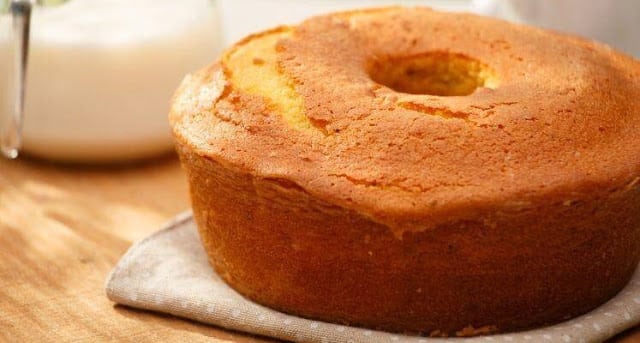 bolo simples de liquidificador