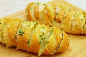 Pão de Alho Caseiro – Mundo de Delícias