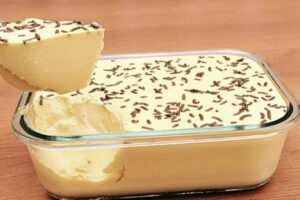 Sobremesa de 2 Ingredientes: Facilidade e Sabor em uma Receita Simples