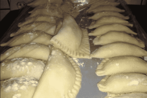 Massa de Pastel Caseira Perfeita: Crocância Garantida –