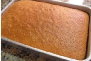 Bolo gigante fácil: só 3 ingredientes e muito sabor