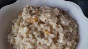 Risoto de Queijo que Traz Conforto e Elegância à Mesa