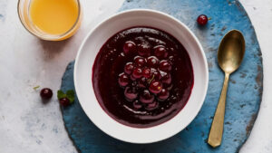 Sagu de vinho cremoso e aromático que lembra festas de família e almoços de domingo