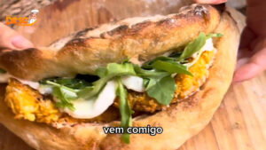 Receita de Sanduíche Natural de Frango Leve e Saboroso