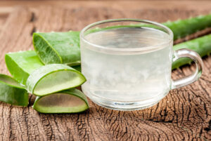 Receita de Suco de Babosa Refrescante que Resgata os Segredos Naturais da Saúde