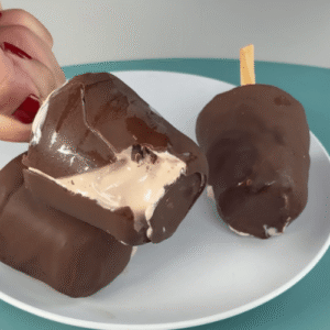 Picolé Cremoso de Chocolate com 3 Ingredientes em 10 Minutos com Nestlé