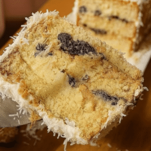 Bolo Cocada e Ameixa Delicioso em 50 Minutos com Nestlé