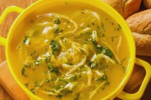 Caldinho de Mandioquinha com Frango Cremoso e Nutritivo