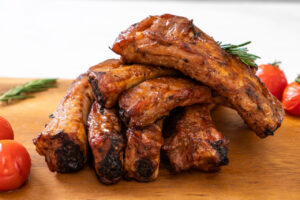 Costelinha de Porco Frita Crocante que Desperta Memórias de Reuniões