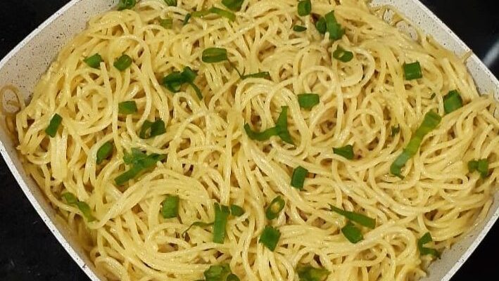 macarrao no alho e oleo 709x400 1