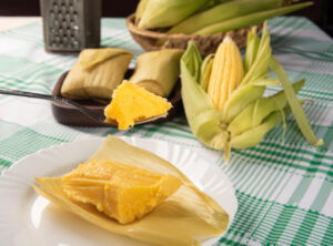 Pamonha doce e cremosa que traz o sabor das festas juninas e memórias de família