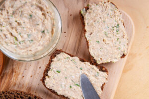 Patê de Frango Receita cremosa e prática que lembra encontros em família